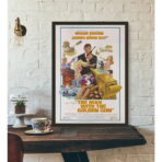 affiche l'homme au pistolet d'or