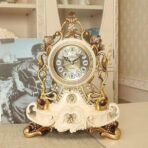 horloge de table vintage