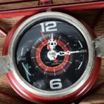 horloge murale avion vintage