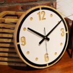 horloge murale chene