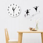 horloge murale danseuse